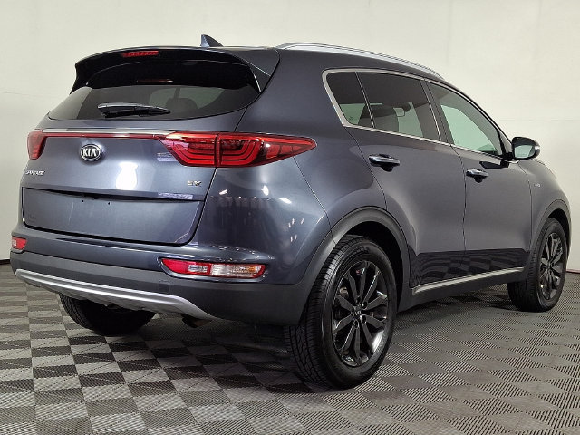 Used 2019 Kia Sportage EX w/ EX Sport Appearance Package AWD/4WD image 9