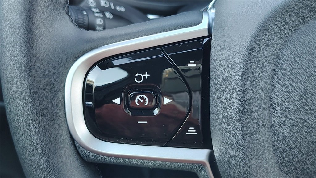 New 2026 Volvo XC60 B5 Plus w/ Climate Package image 15