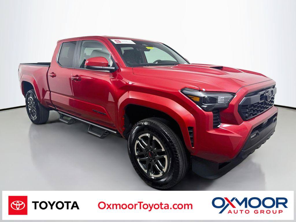 Used 2025 Toyota Tacoma TRD Sport AWD/4WD image 1