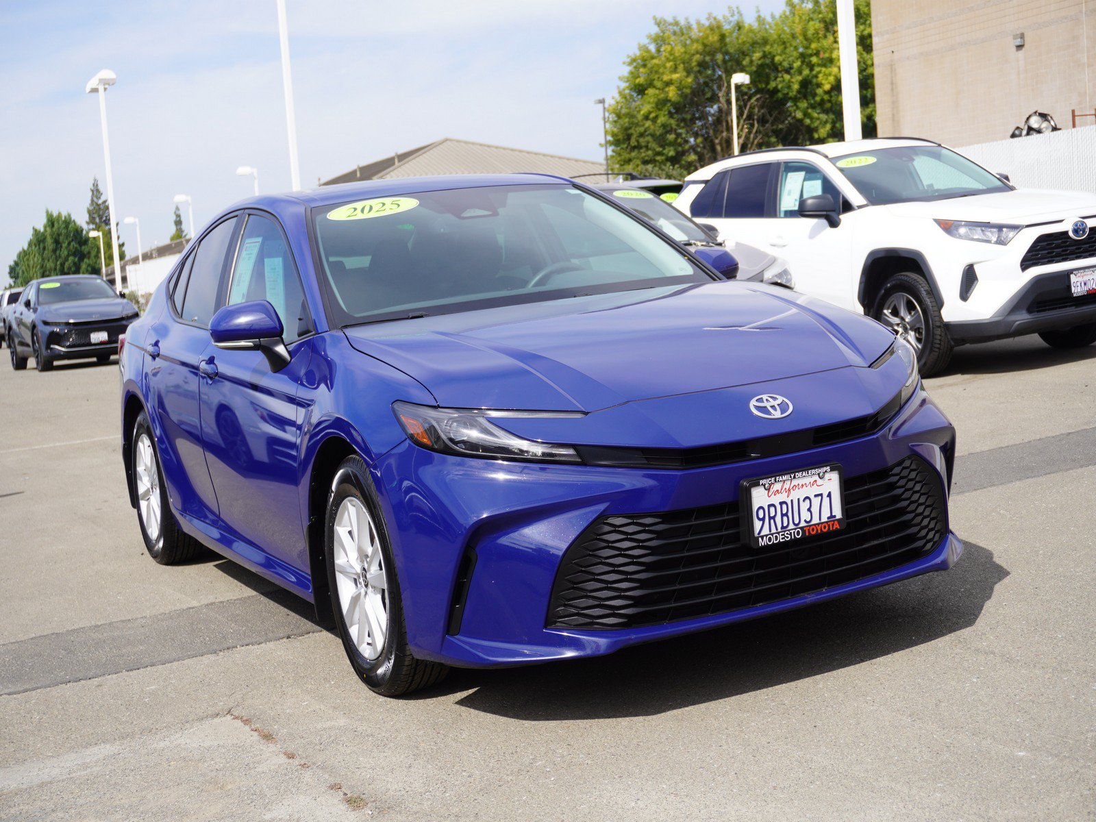 Used 2025 Toyota Camry LE w/ Convenience Package
