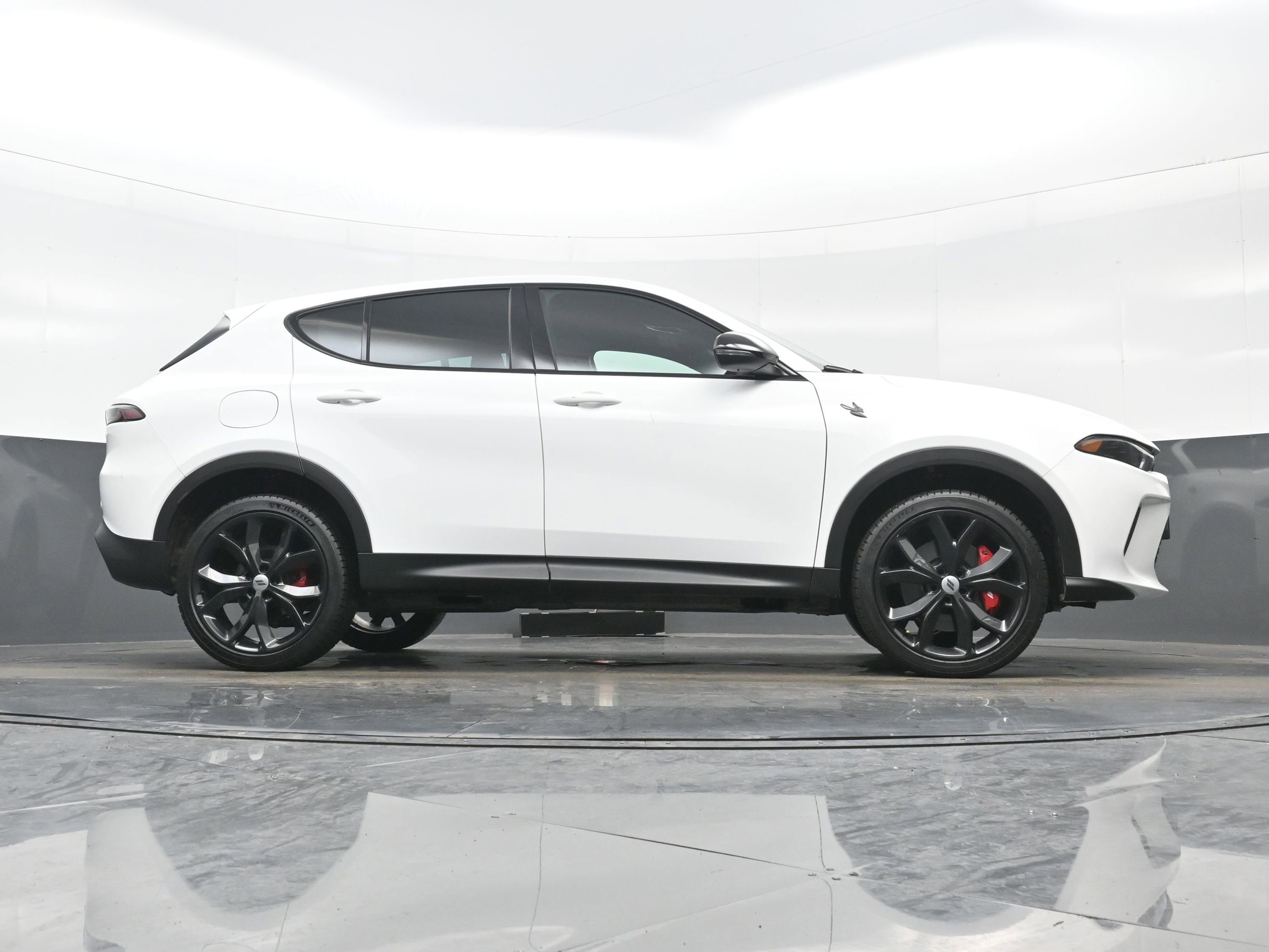 Used 2024 Dodge Hornet GT image 16