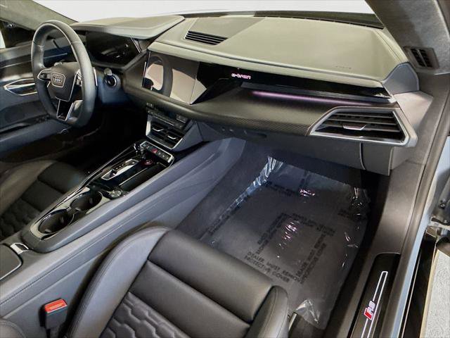 Used 2024 Audi RS e-tron GT AWD/4WD image 31