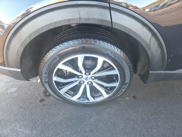 Certified 2025 Ford Explorer ST-Line image 6