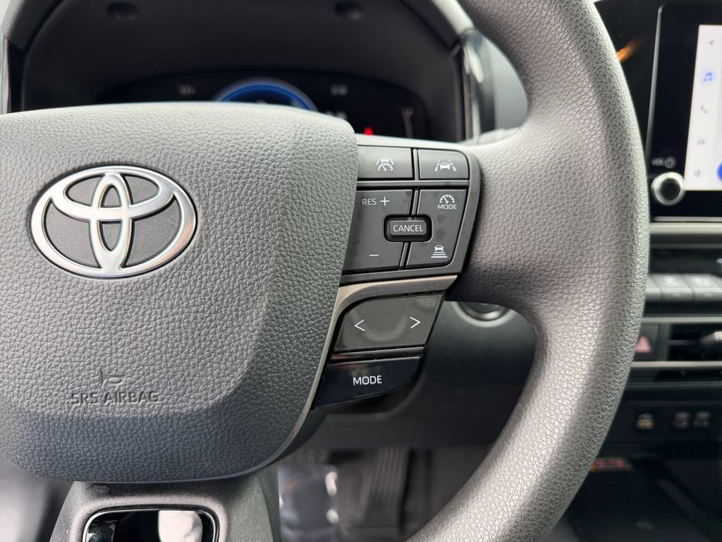 Used 2025 Toyota Camry LE FWD image 20