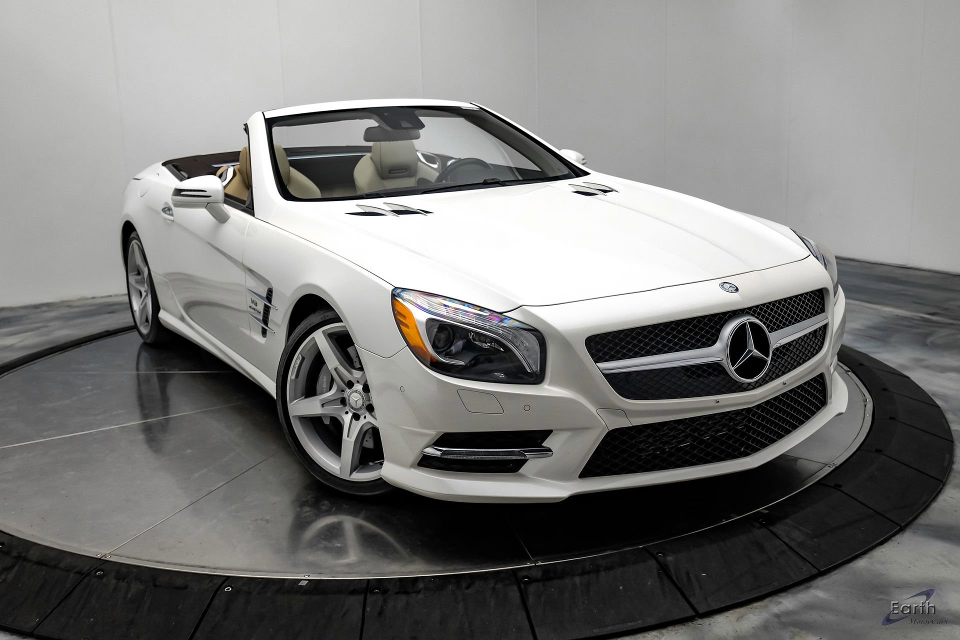 Used 2014 Mercedes-Benz SL 550 SL550 Roadster image 28