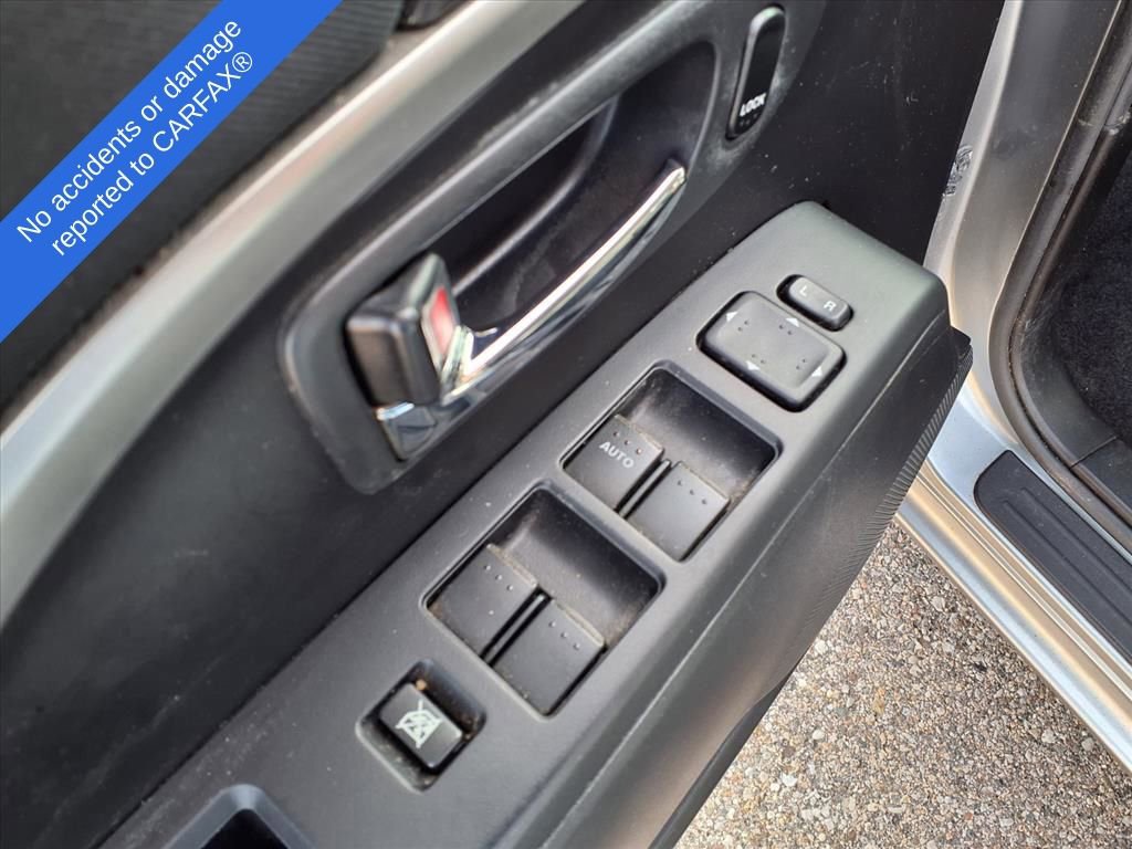 Used 2014 MAZDA MAZDA5 Sport FWD image 16