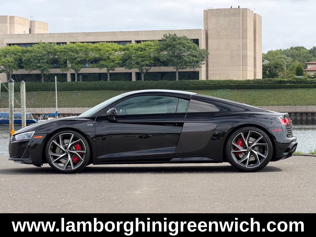 Used 2023 Audi R8 V10 performance RWD image 2