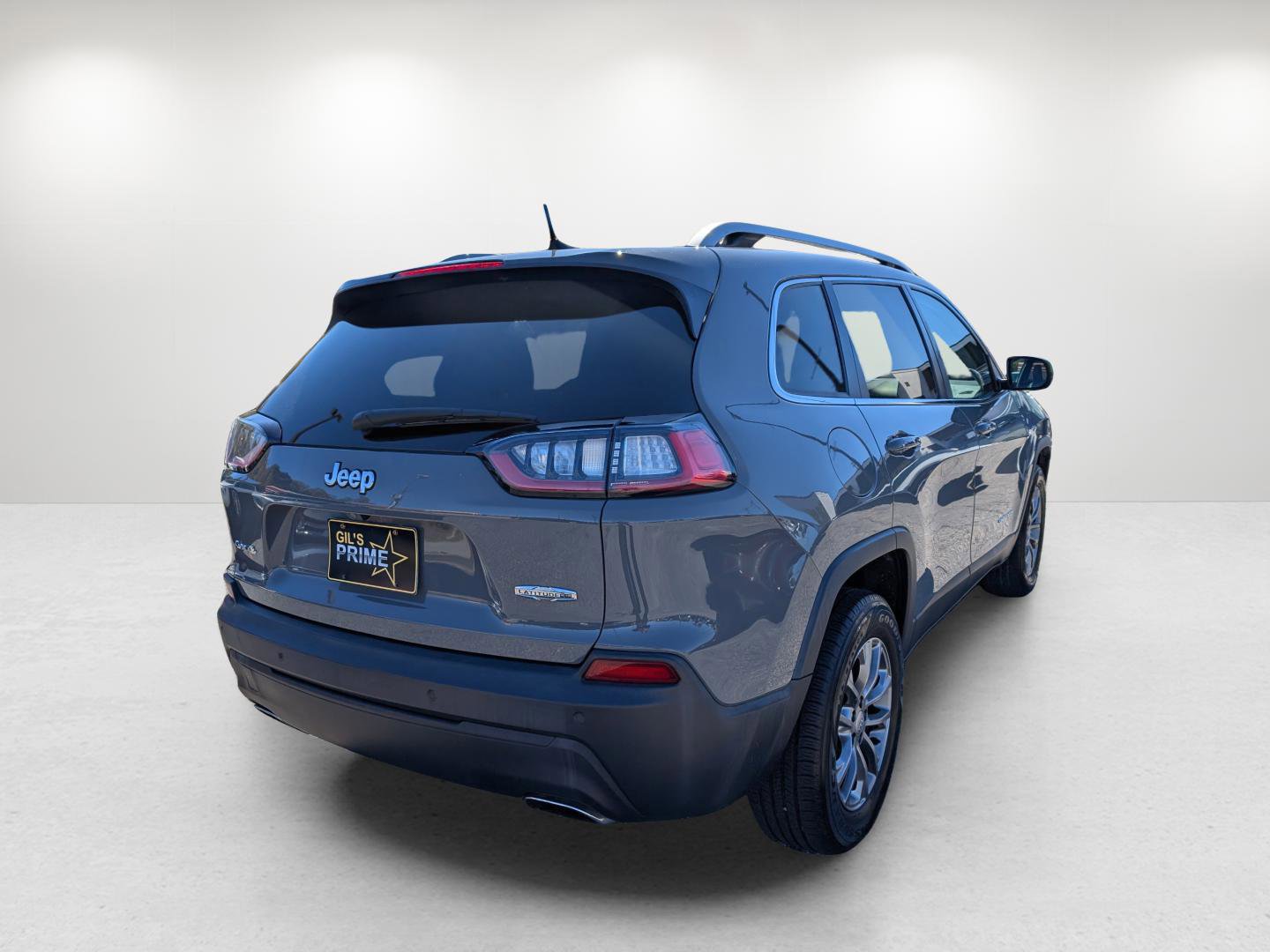 Used 2019 Jeep Cherokee Latitude Plus w/ Cold Weather Group image 5
