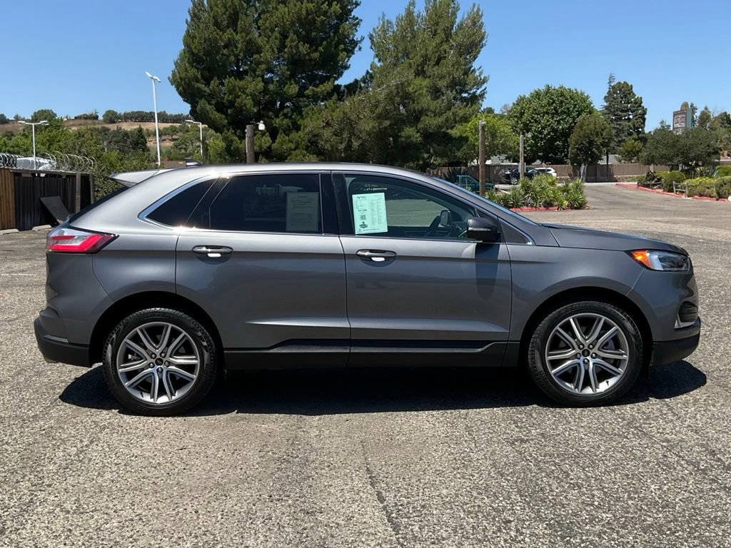 Used 2024 Ford Edge Titanium w/ Equipment Group 301A AWD/4WD image 7