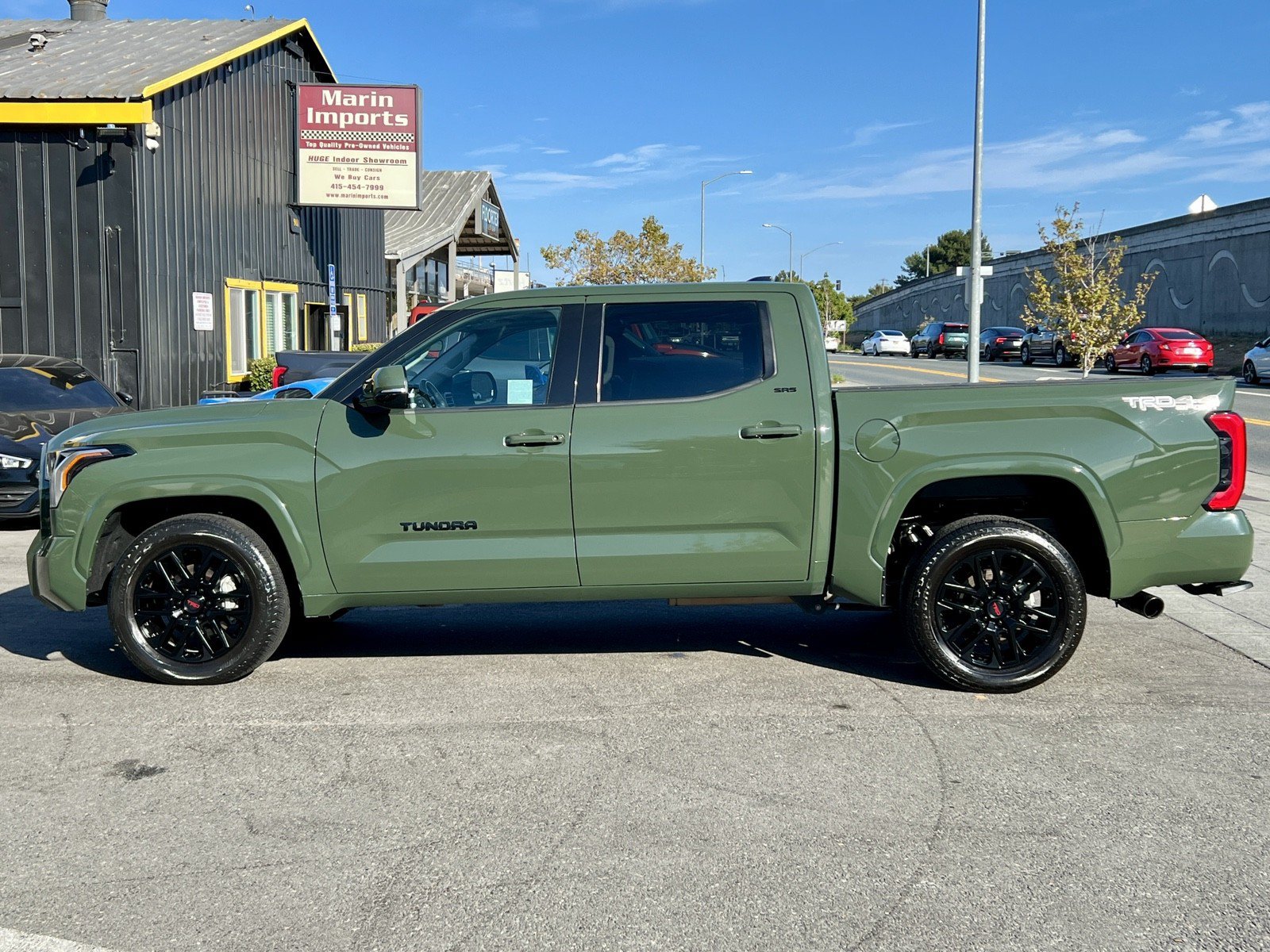 Used 2022 Toyota Tundra SR5 w/ TRD Sport Package AWD/4WD image 9