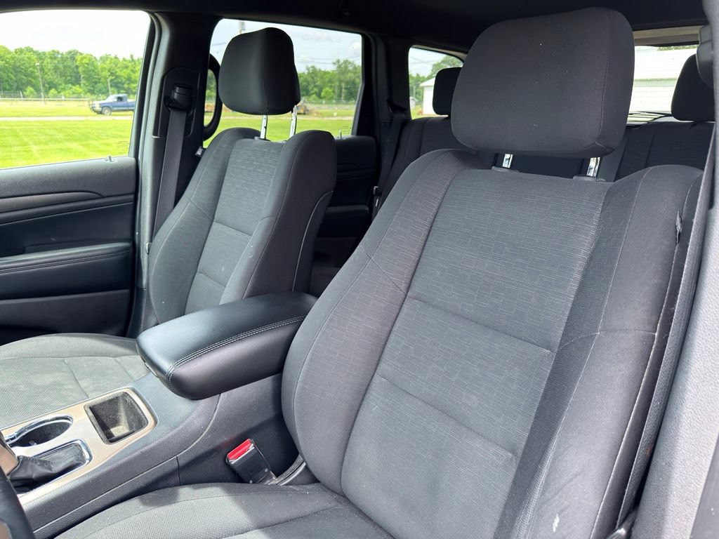 Used 2017 Jeep Grand Cherokee Laredo AWD/4WD image 22