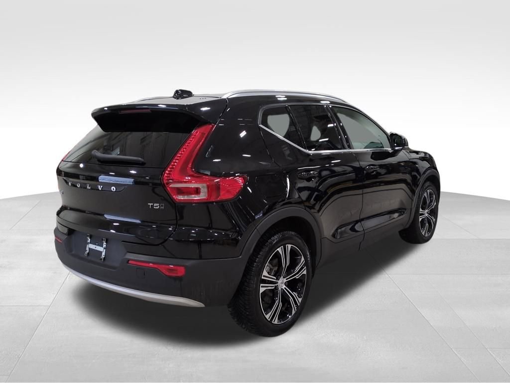 Used 2021 Volvo XC40 T5 Inscription image 16