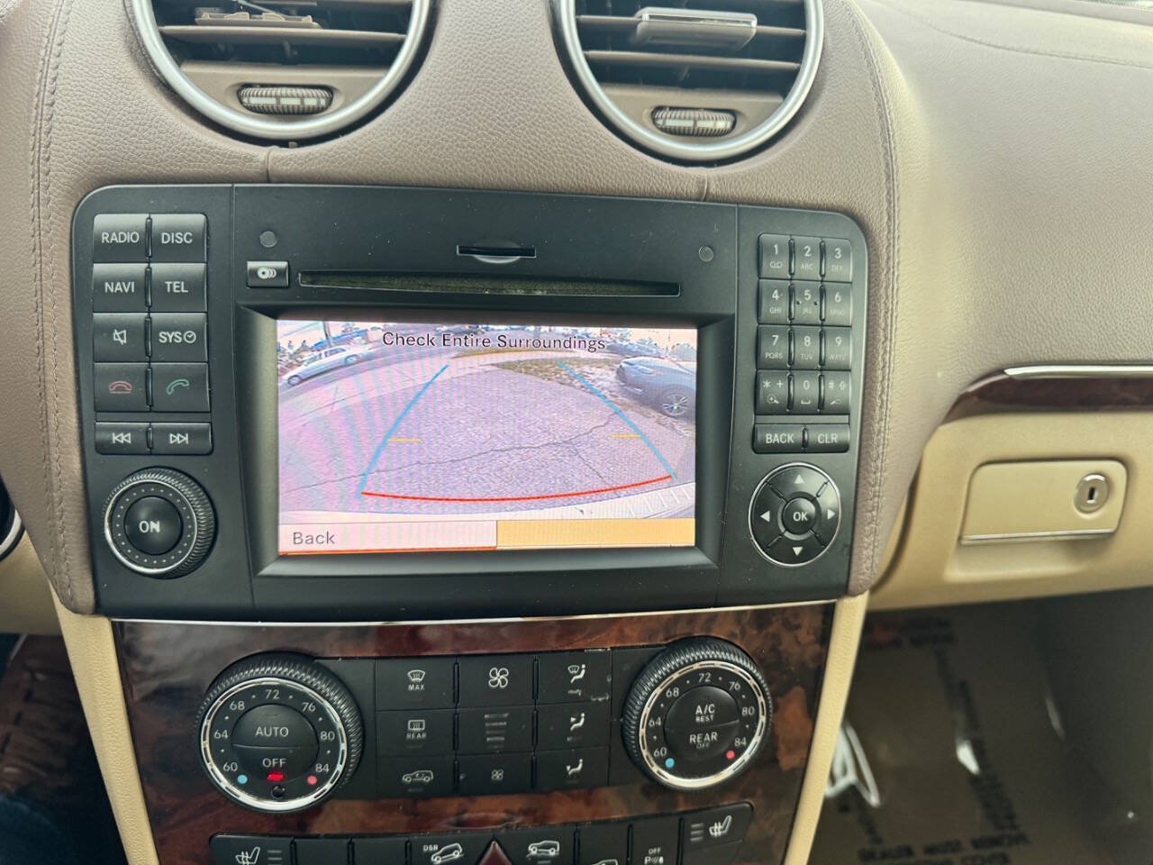 Used 2012 Mercedes-Benz GL 450 4MATIC image 22
