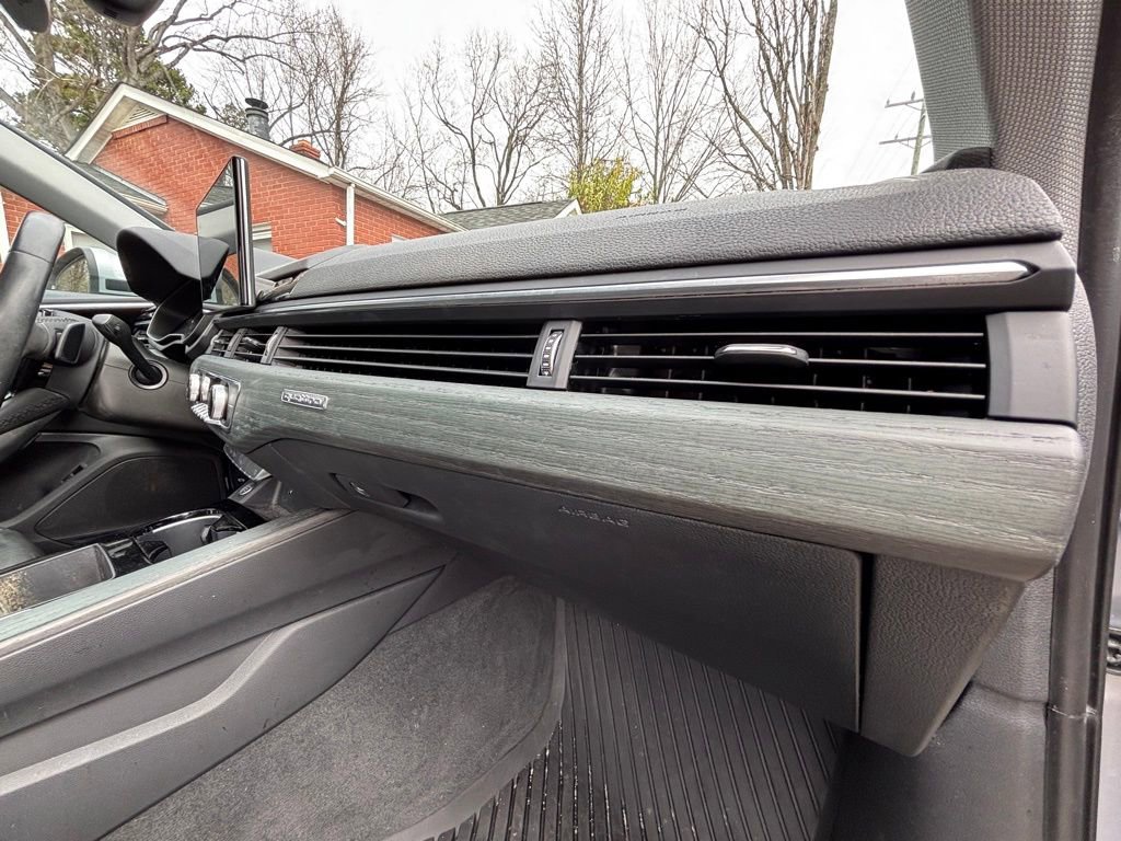 Used 2021 Audi A4 2.0T Premium w/ Convenience Package image 12