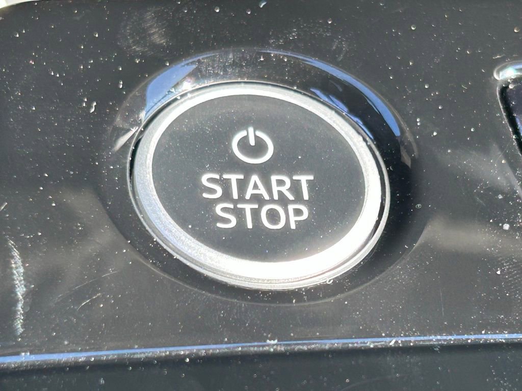 Used 2025 Audi Q6 e-tron Premium w/ Convenience Package image 37