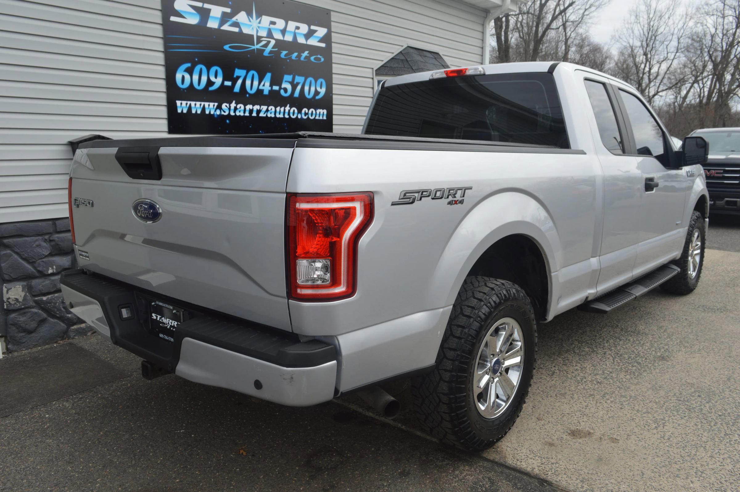 Used 2015 Ford F150 XL w/ Equipment Group 101A Mid image 5