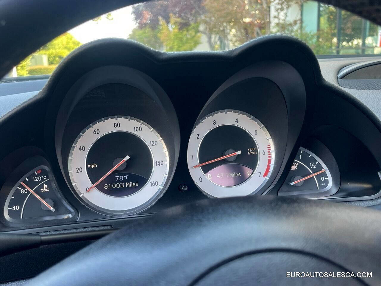 Used 2011 Mercedes-Benz SL 550 image 21