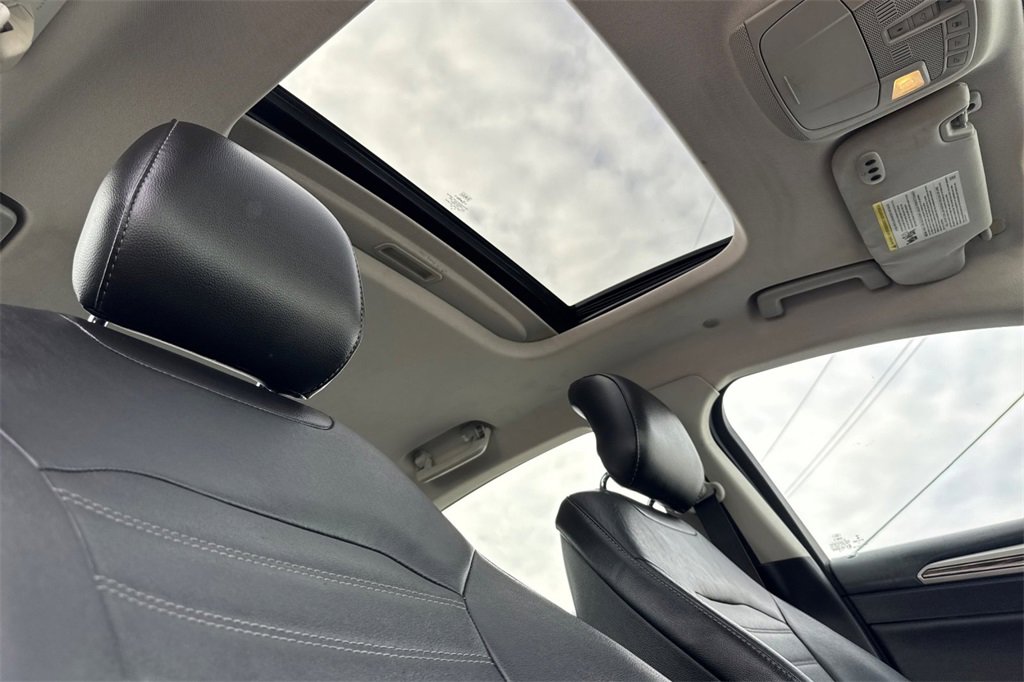 Used 2013 Ford Fusion Energi SE image 16