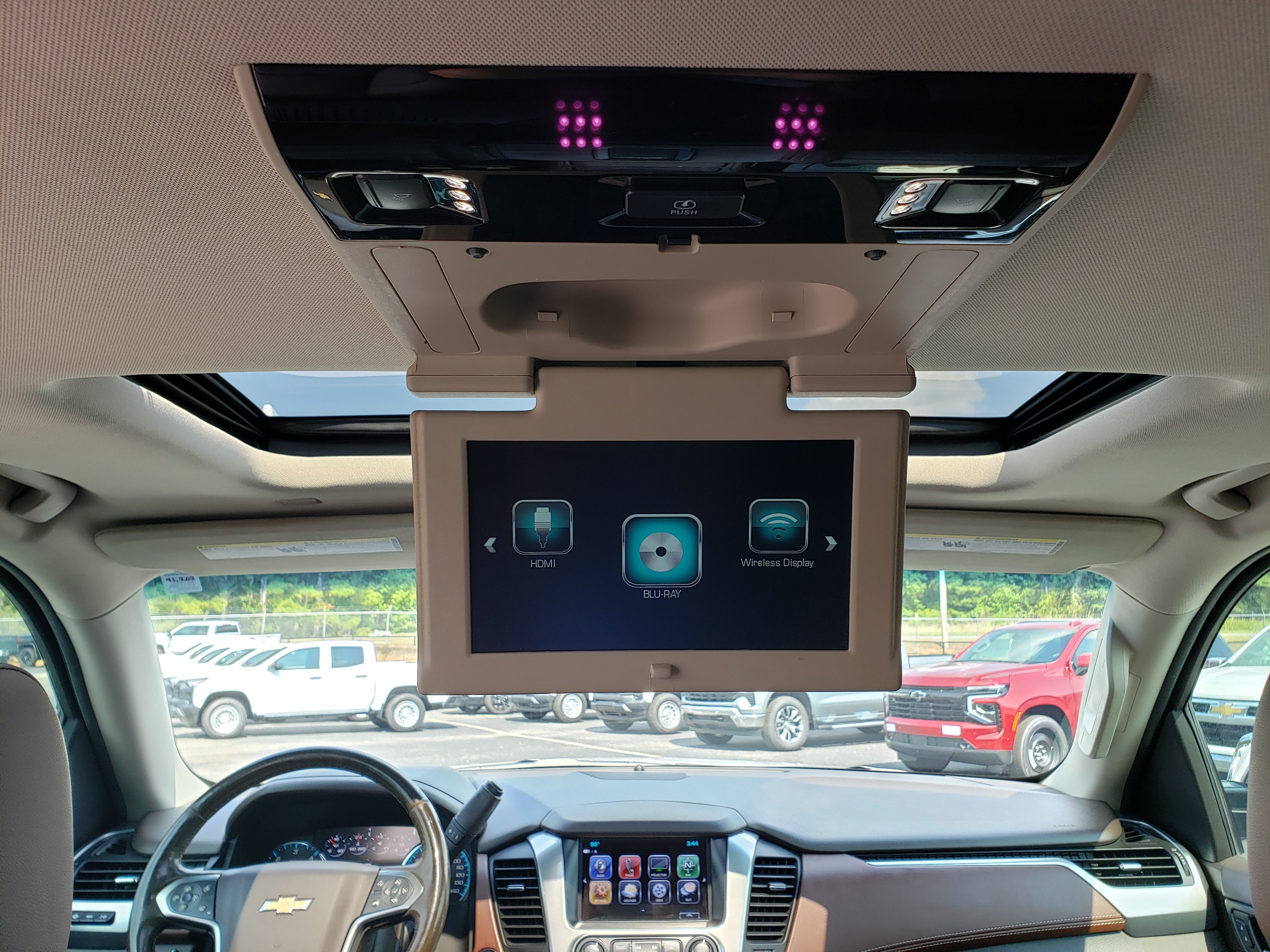 Used 2018 Chevrolet Tahoe Premier RWD image 31