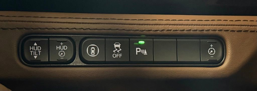 Used 2023 Acura MDX SH-AWD w/ Advance Package image 14