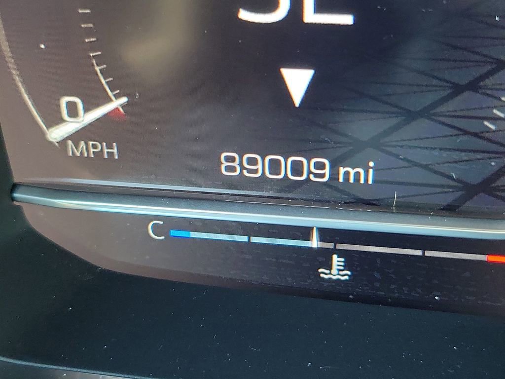 Used 2023 GMC Yukon AT4 w/ AT4 Premium Plus Package image 30