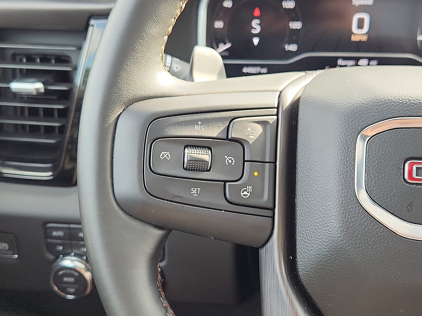 Certified 2024 GMC Sierra 1500 AT4 w/ Technology Package AWD/4WD image 22