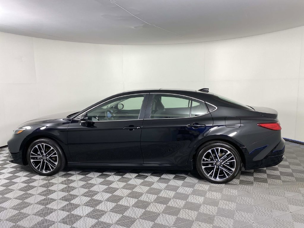 Used 2026 Toyota Camry XLE w/ Premium Plus Package AWD/4WD image 5