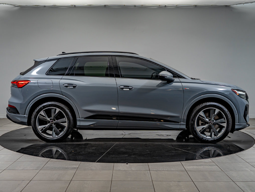 Used 2024 Audi Q4 e-tron Premium Plus w/ Premium Plus AWD/4WD image 4