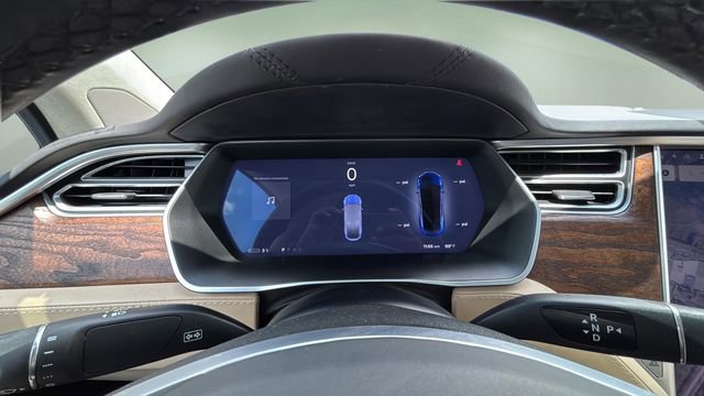 Used 2017 Tesla Model X 90D AWD/4WD image 15