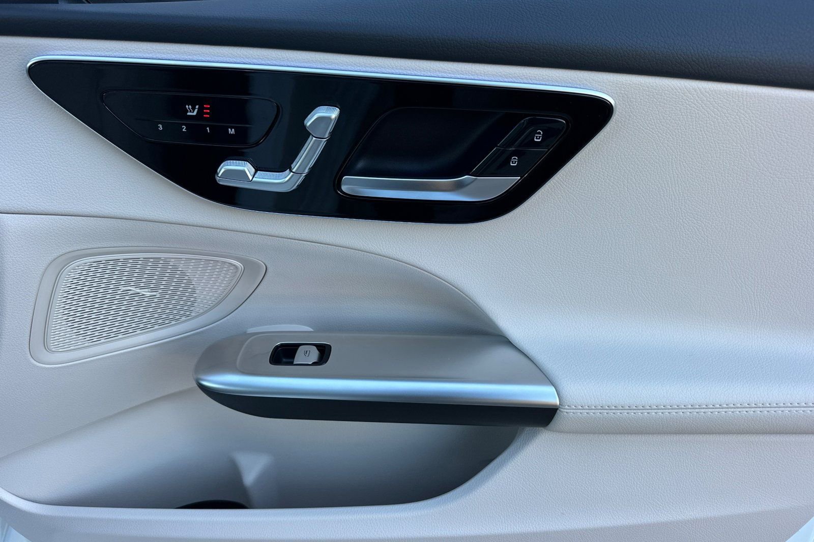 New 2026 Mercedes-Benz C 300 Sedan image 32