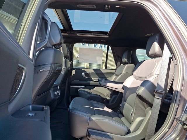 New 2026 Ford Expedition Platinum w/ Stealth Appearance Package image 5