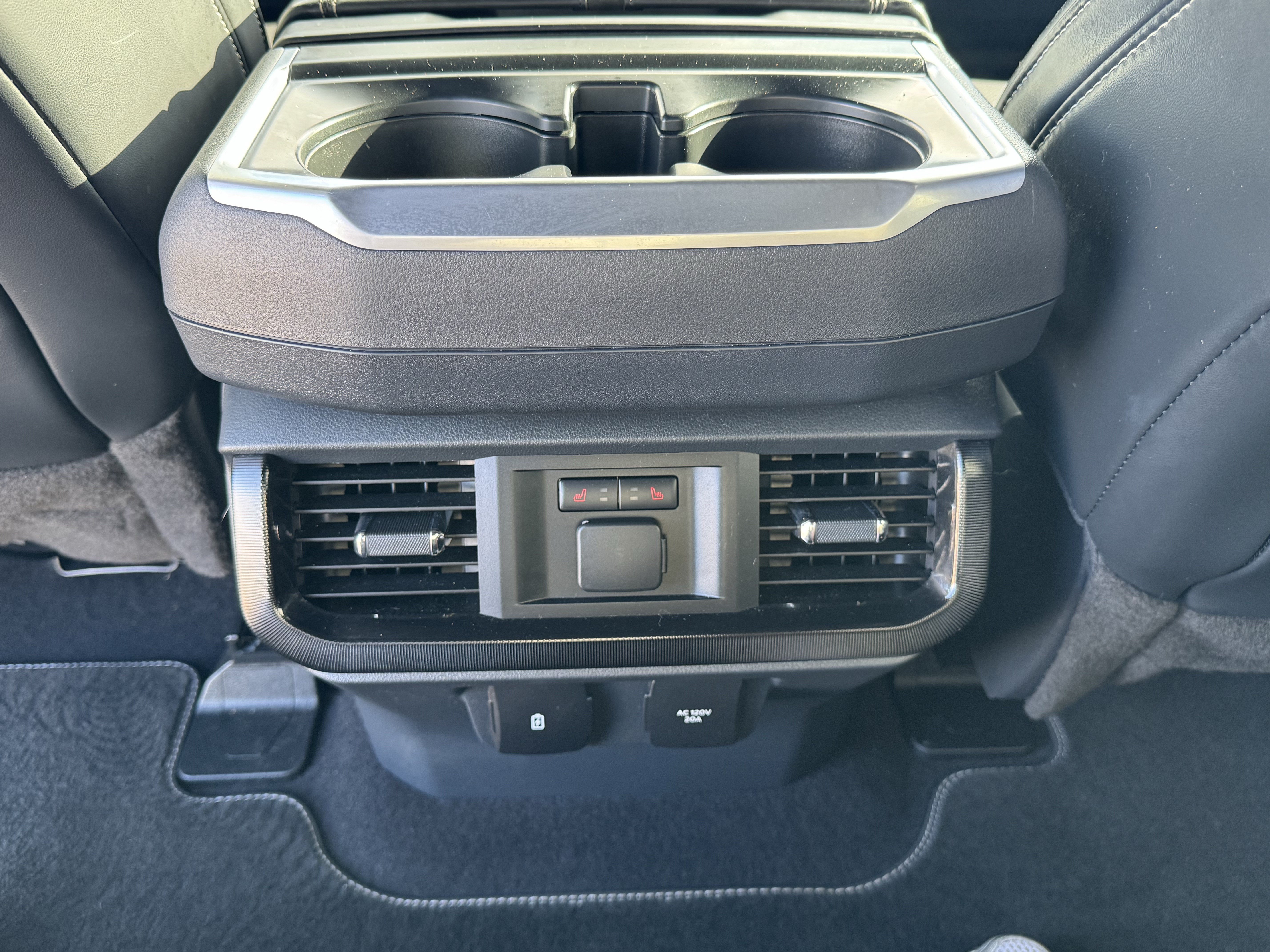 Used 2023 Ford F150 Lightning Platinum AWD/4WD image 22