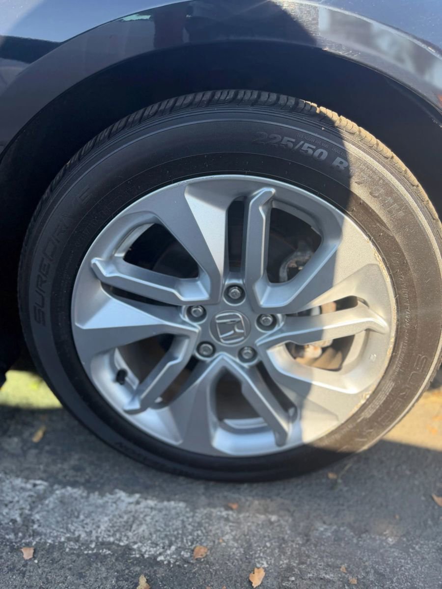 Used 2018 Honda Accord LX image 10