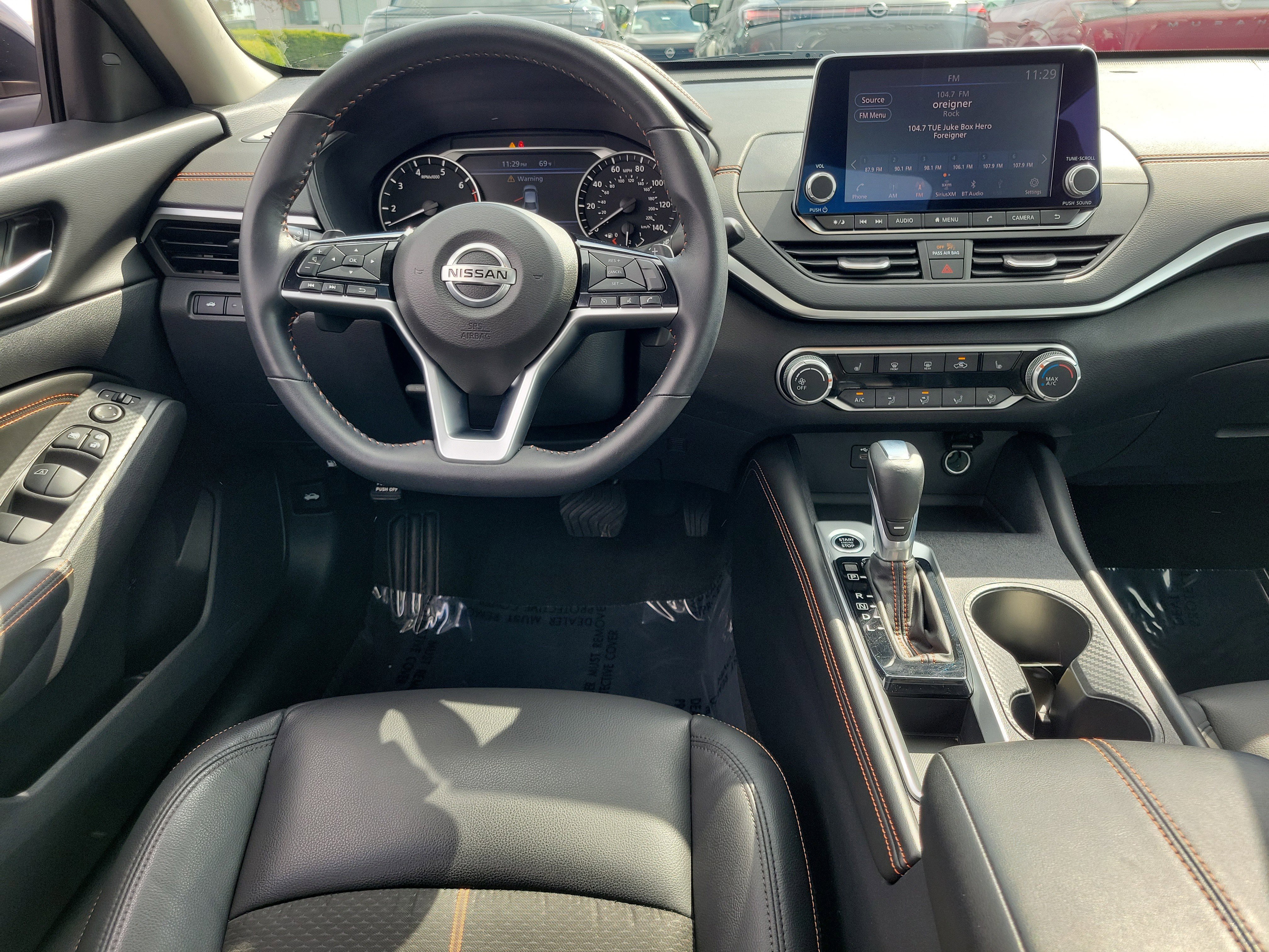 Certified 2021 Nissan Altima 2.5 SR w/ SR Premium Package image 10