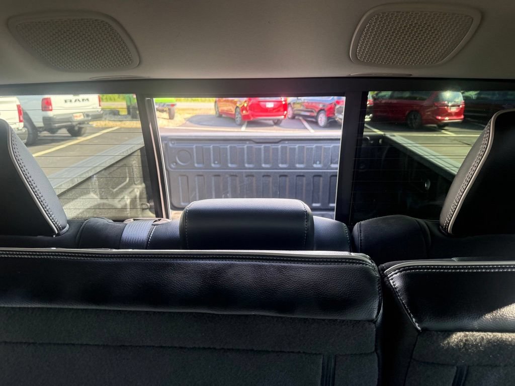 Used 2022 RAM 1500 Laramie AWD/4WD image 34