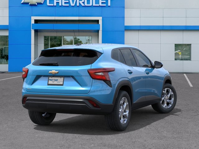 New 2026 Chevrolet Trax LS w/ LS Convenience Package FWD image 4