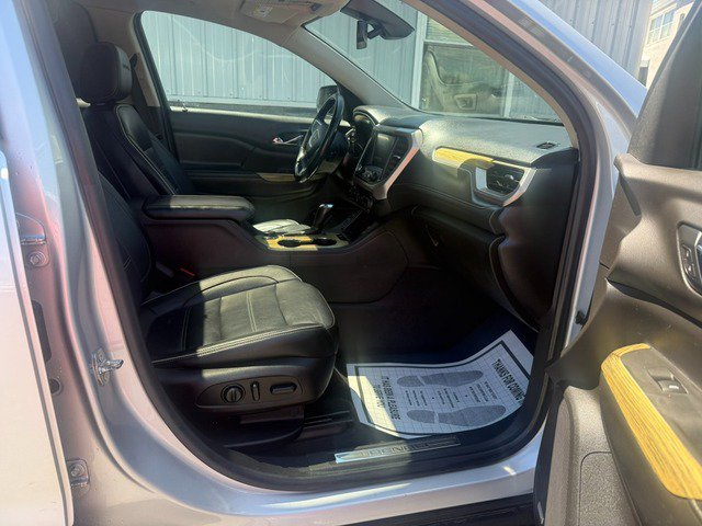 Used 2019 GMC Acadia Denali w/ Technology Package AWD/4WD image 15
