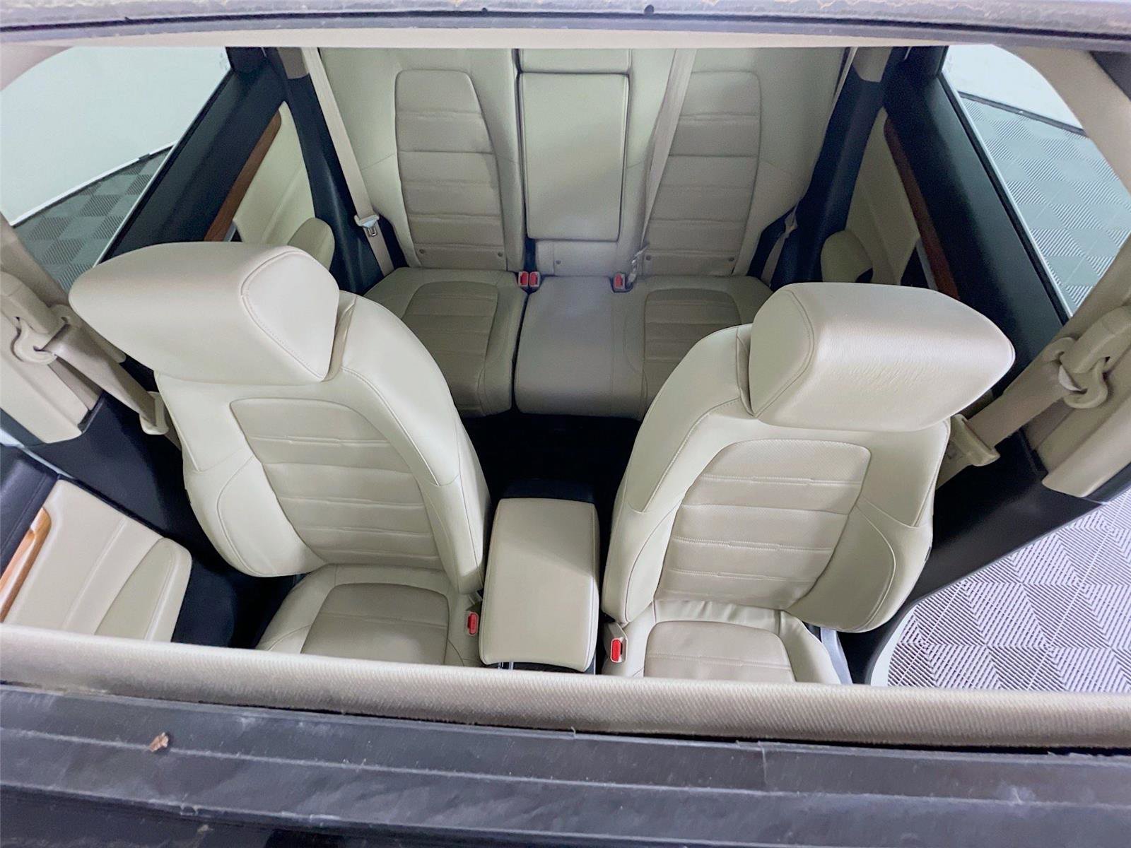 Used 2019 Honda CR-V Touring image 12