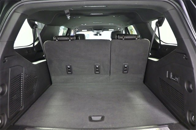 Certified 2022 Chevrolet Suburban RST w/ Sport Performance Package image 16