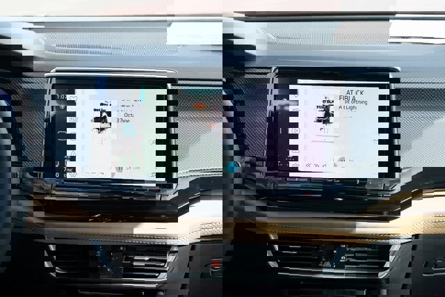 New 2026 Volkswagen Atlas Cross Sport SEL R-Line image 32