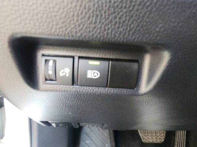 Used 2024 Toyota RAV4 LE AWD/4WD image 24