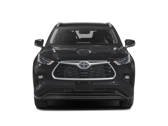 Used 2024 Toyota Highlander XLE AWD/4WD image 4