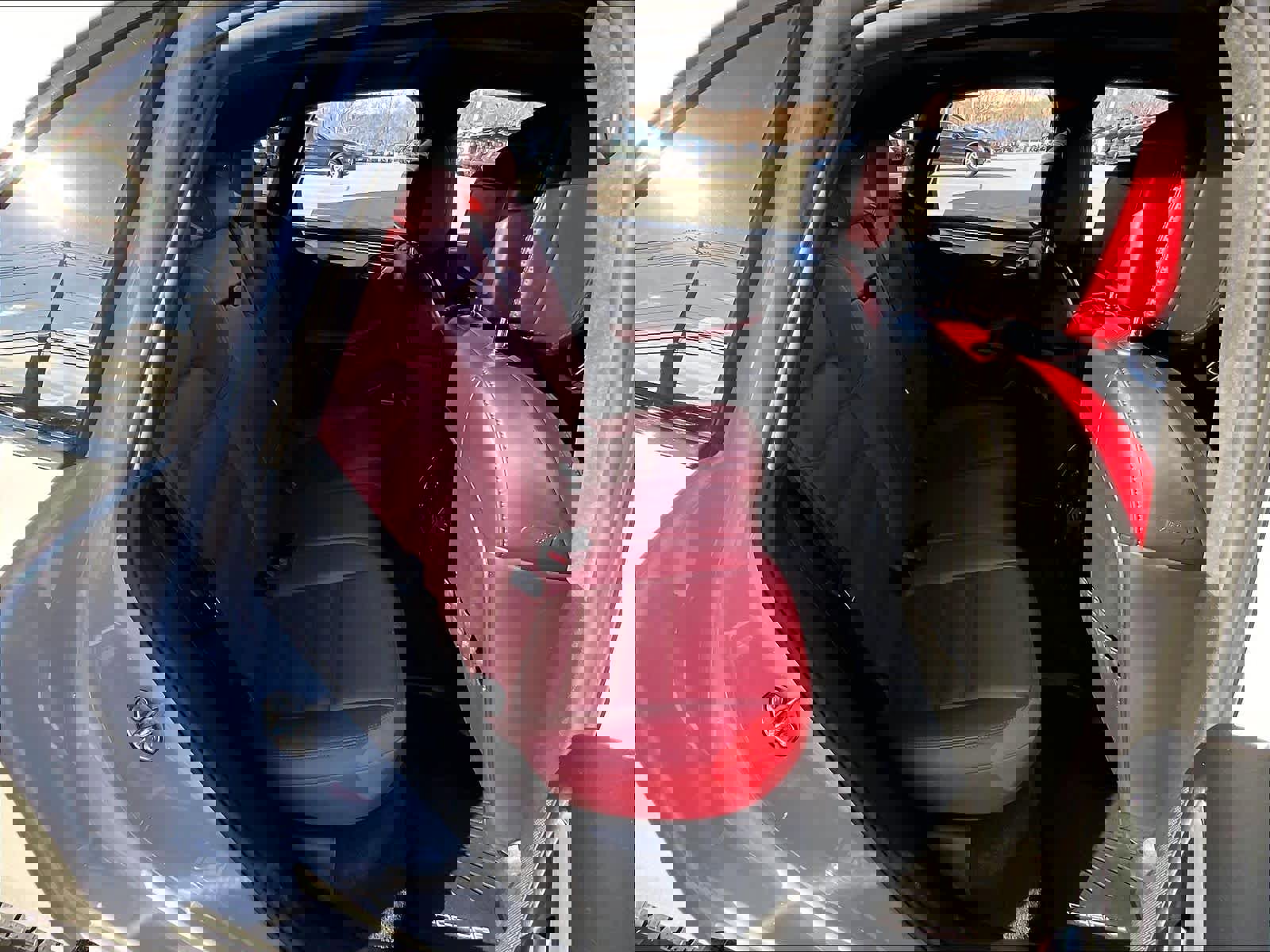 Used 2021 Porsche Macan Turbo image 16