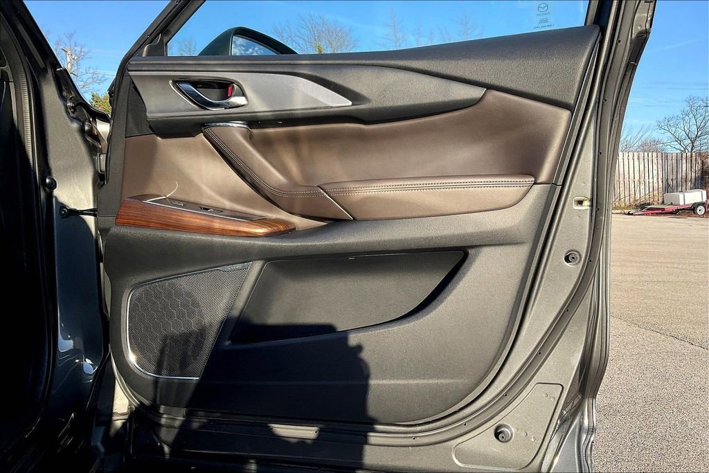 Used 2023 MAZDA CX-9 Signature image 24