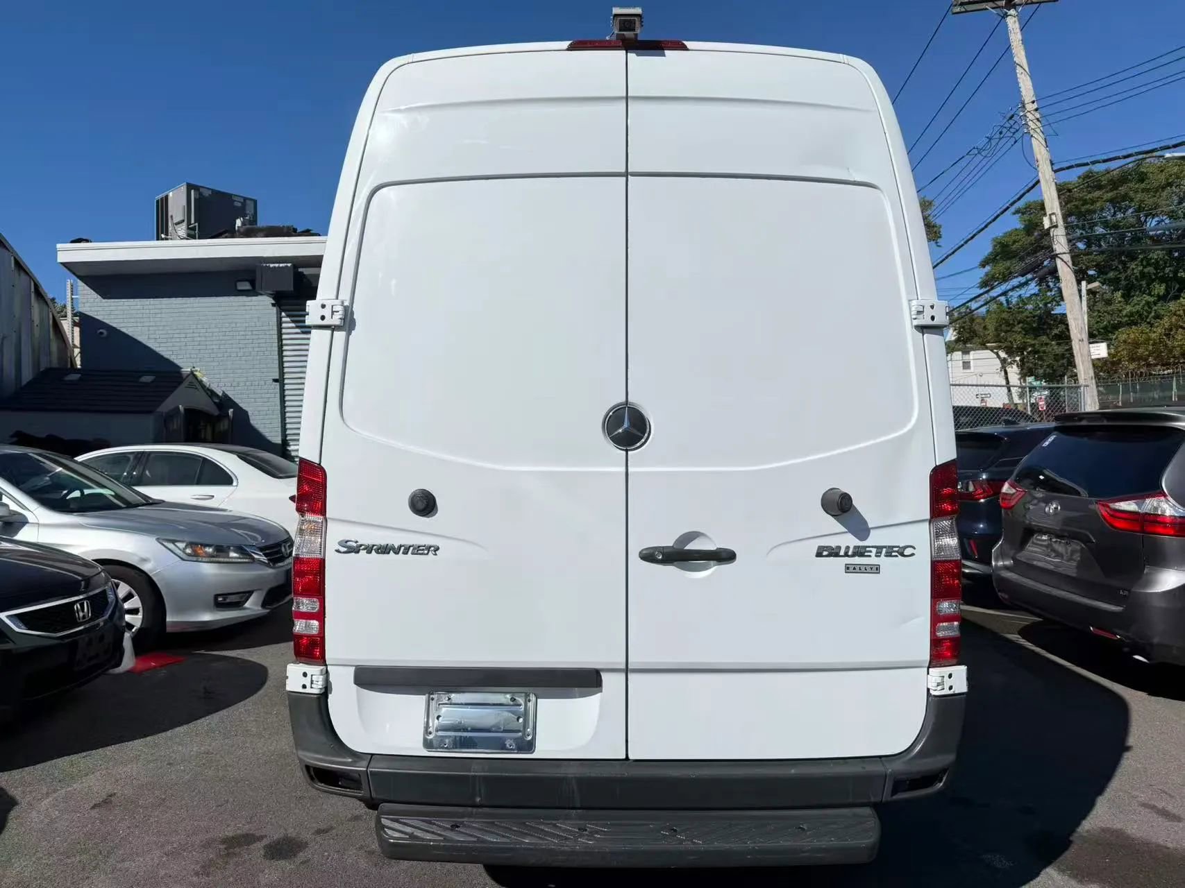 Used 2012 Mercedes-Benz Sprinter 2500 image 4