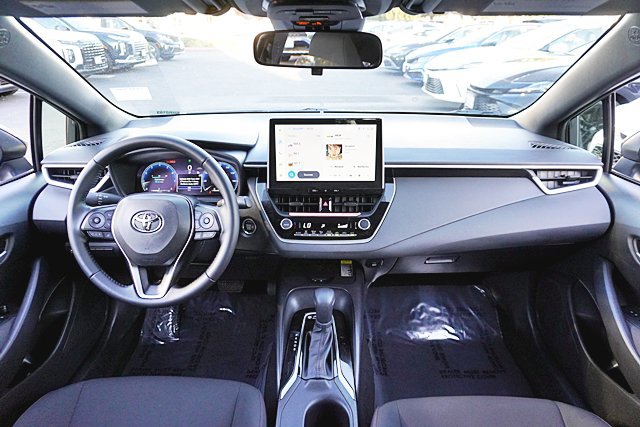 Used 2026 Toyota Corolla SE w/ SE Package FWD image 27