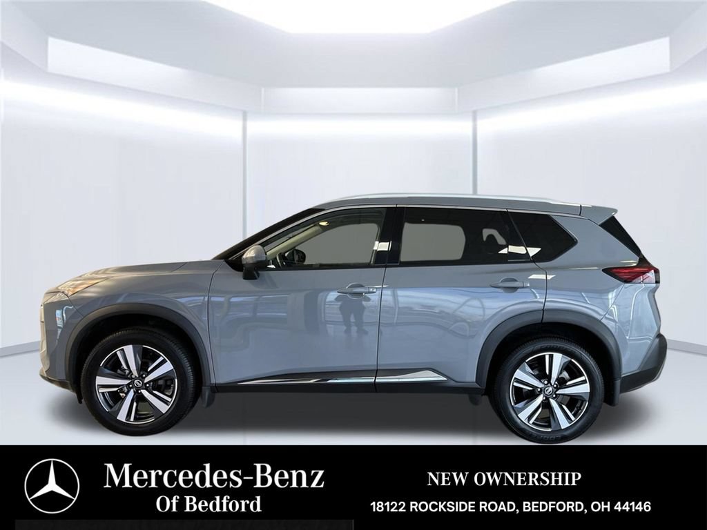 Used 2021 Nissan Rogue SL AWD/4WD image 3