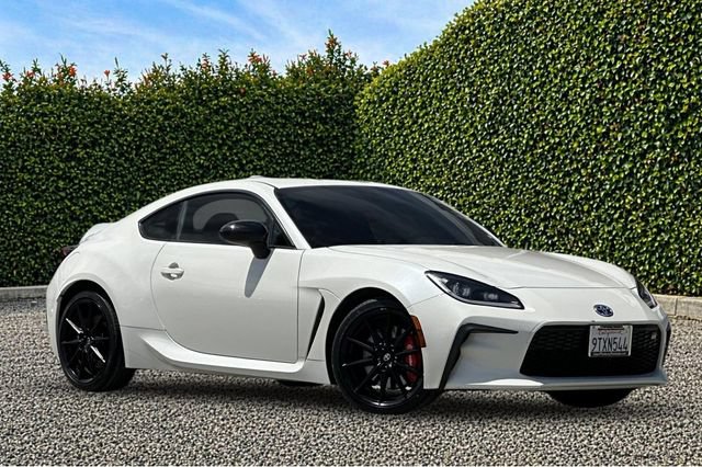 Used 2024 Toyota GR86 Premium w/ Performance Package RWD video 2