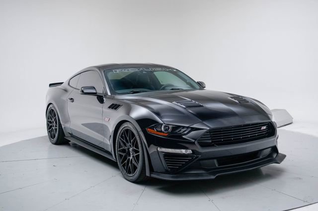 Used 2020 Ford Mustang GT Premium w/ GT Performance Package RWD image 9