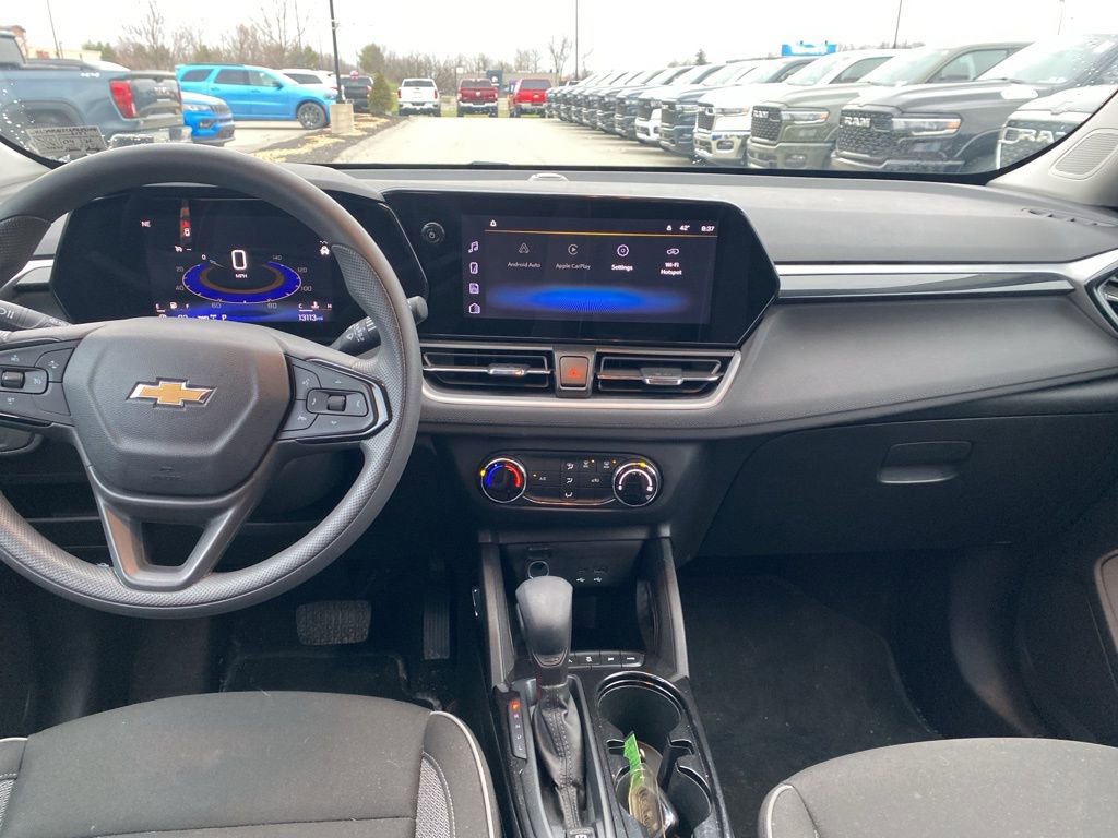 Used 2024 Chevrolet TrailBlazer LS w/ LS Convenience Package image 7